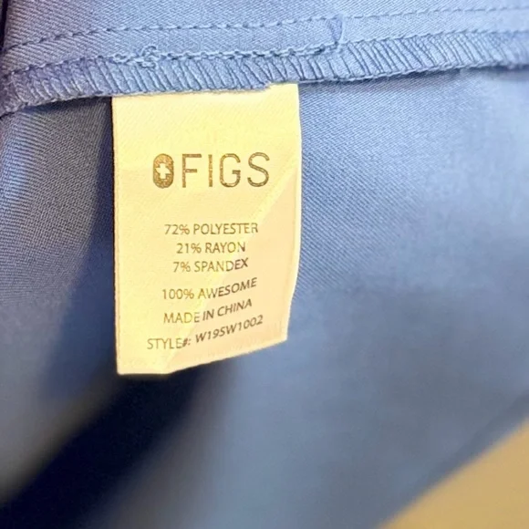 BUNDLE (2 pieces) - Figs Women's Ceil Blue Scrub Tops - Picture 8 of 10